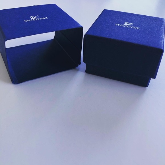 NWT* SWAROVSKI TEDDY PENDANT - Picture 5 of 7